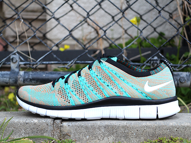 NIKE FREE FLYKNIT NSW - 02