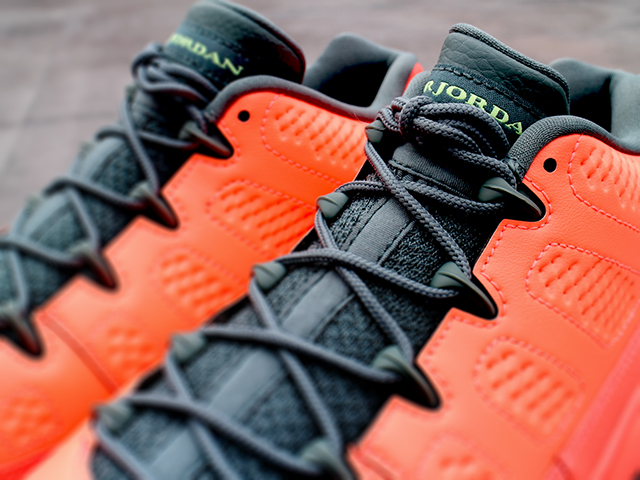 NIKE AIR JORDAN 9 RETRO LOW “BRIGHT MANGO/HASTA-GHOST GREEN” - 04