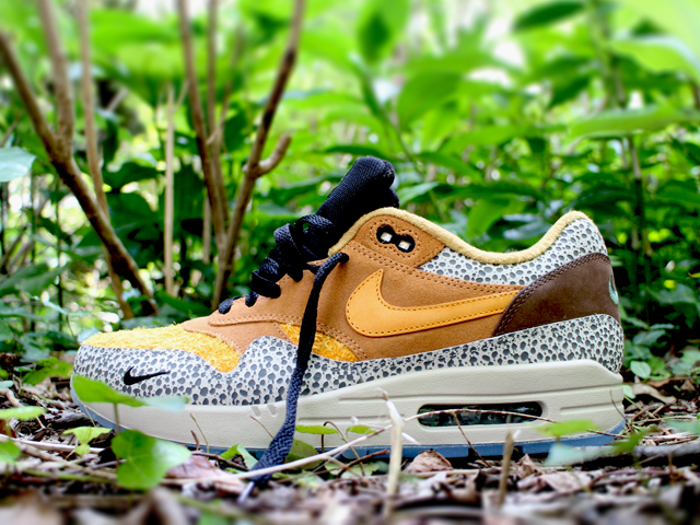 NIKE AIR MAX 1 PREMIUM QS - 02