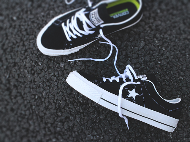 CONVERSE ONE STAR HAIRY SUEDE - 02