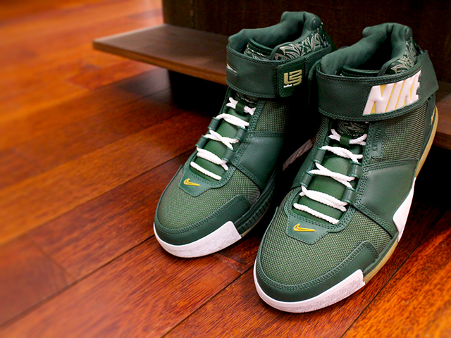 NIKE LEBRON 2 PE”SVSM” - 01