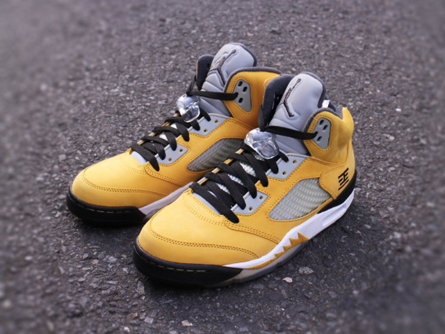 NIKE AIR JORDAN 5 RETRO T23 - 01