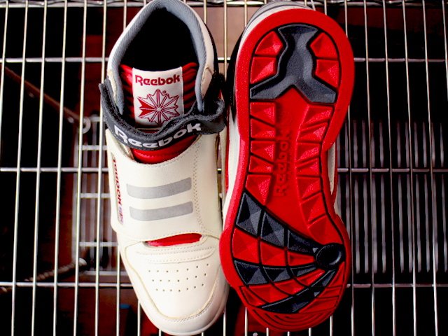 REEBOK ALIEN STOMPER MID - 05