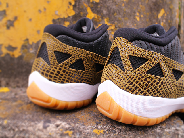 AIR JORDAN 11 RETRO LOW “CROC” - 04