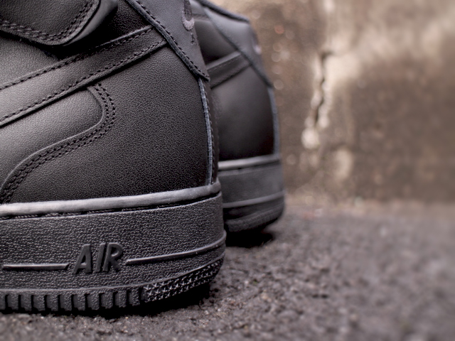 NIKE AIR FORCE 1 MID 07 “BLACK” - 05