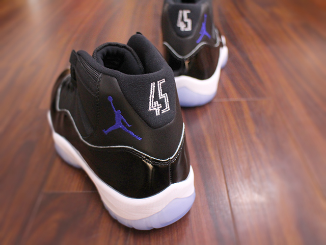 AIR JORDAN 11 RETRO “SPACE JAM#45” - 04