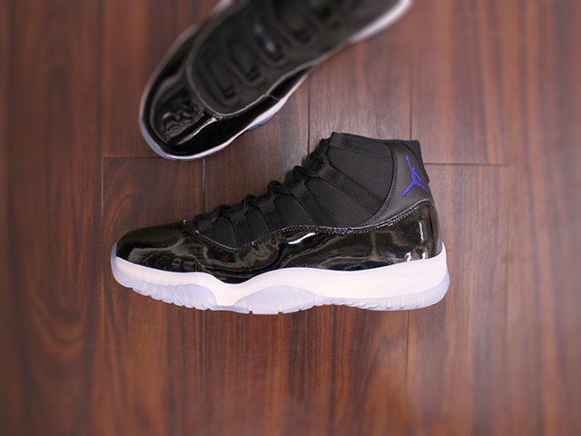 AIR JORDAN 11 RETRO “SPACE JAM#45” - 02