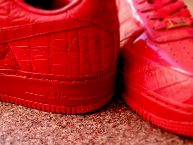 NIKE AIR FORCE 1 LOW SUPREME “1LOVE & HECTIC/VARSITY RED/VARSITY RED” - 04