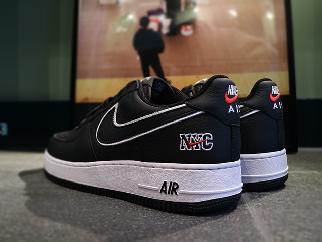 NIKE AIR FORCE 1 LOW RETRO “NYC/BLACK/BLACK-WHITE-VARSITY RED” - 04