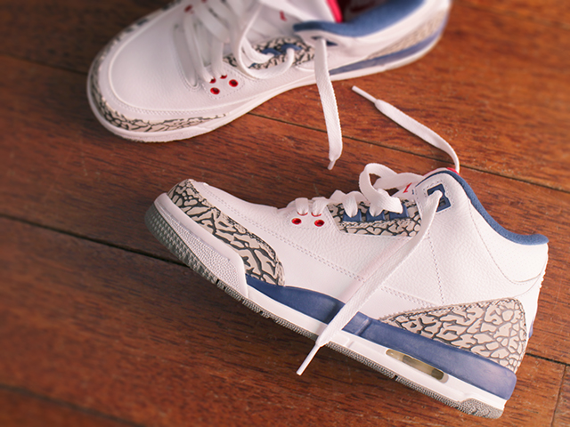 NIKE AIR JORDAN 3 RETRO OG BG “WHITE/FIRE RED-TRUE BLUE” - 02