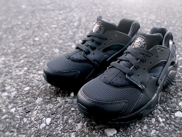 NIKE HUARACHE RUN (GS) “BLACK” - 01