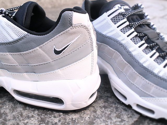 NIKE AIR MAX 95 ESSENTIAL “WHITE/BLACK-WOLF GREY” - 04