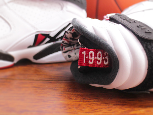 NIKE AIR JORDAN 8 RETEO “ALTERNATE93/WHITE/GYM RED-BLACK-WOLF GREY” - 04