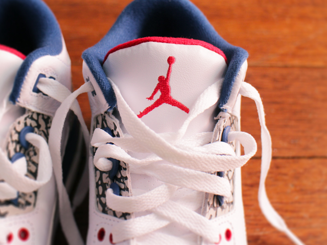 NIKE AIR JORDAN 3 RETRO OG BG “WHITE/FIRE RED-TRUE BLUE” - 03