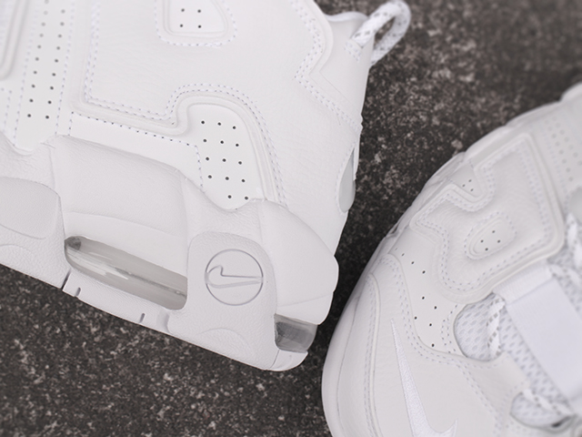 NIKE AIR MORE UPTEMPO ’96 “WHITE/WHITE” - 03