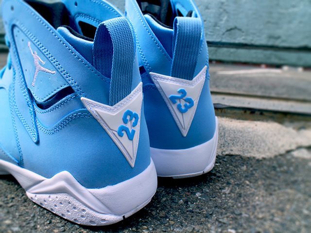 NIKE AIR JORDAN 7 RETRO “PANTONE/UNIVERSITY BLUE/WHITE” - 05