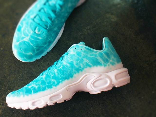 NIKE AIR MAX PLUS FUSE GPX PREMIUM SP “Le Requin TURBO GREEN” - 02