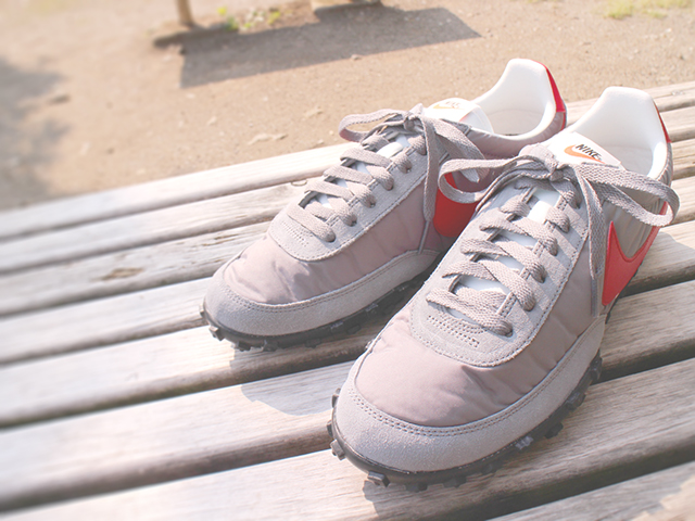 NIKE WAFFLE RACER 17 “COOL GREY/GYM RED-SUMMIT WHITE” - 01