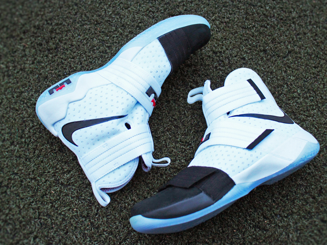 NIKE LEBRON SOLDIER 10 SFG EP WHITE/BLACK - 03