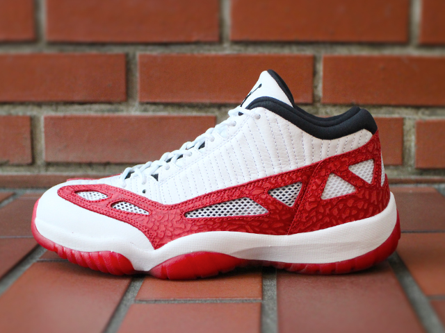 AIR JORDAN 11 RETRO LOW IE “WHITE/GYM RED 2017” - 02