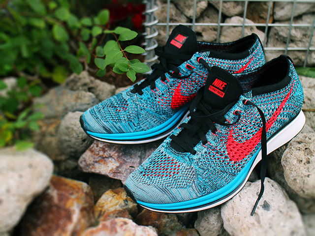 NIKE FLYKNIT RACER “FIRE & ICE” - 01