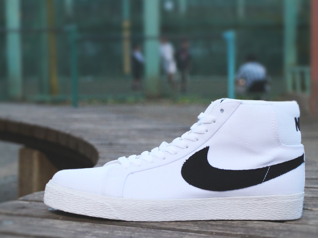 ZOOM BLAZER MID CANVAS “WHITE/BLACK” - 02