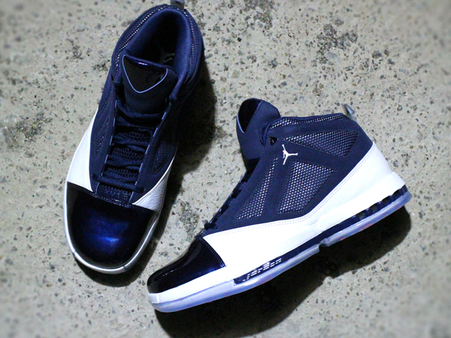 AIR JORDAN 16 RETRO “WHITE-MIDNIGHT NAVY” - 04