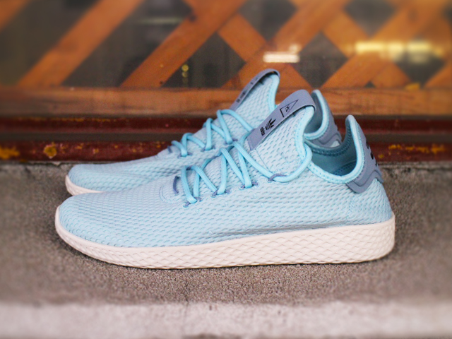 ADIDAS ORIGINALS PHARRELL WILLIAMS TENNIS HU”ICE BLUE” - 02