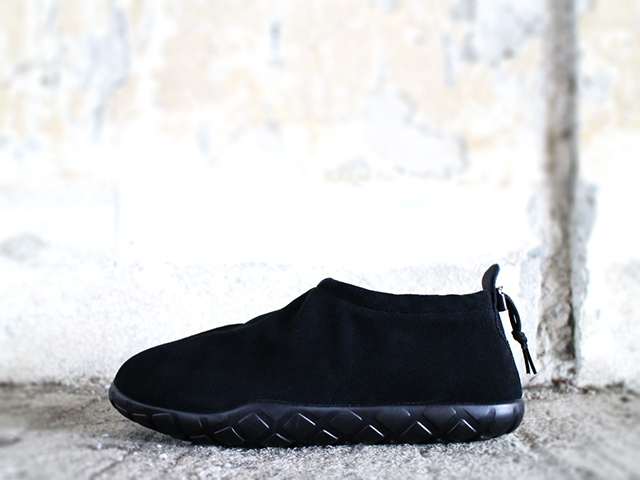 AIR MOC ULTRA “ALL BLACK” - 02