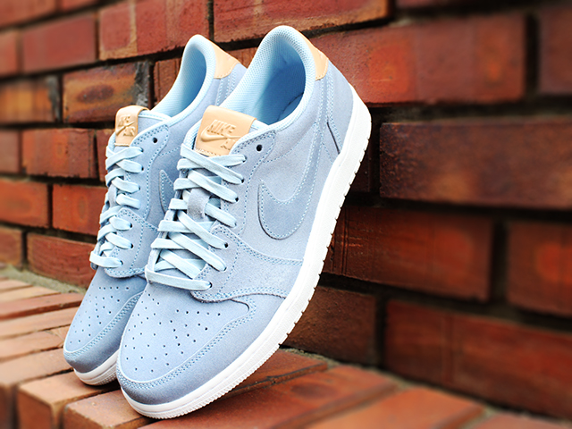 AIR JORDAN 1 RETRO LOW OG PREMIUM “ICE BLUE” - 01