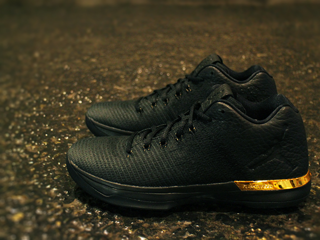 AIR JORDAN 31 LOW “BLACK/GOLD” - 02