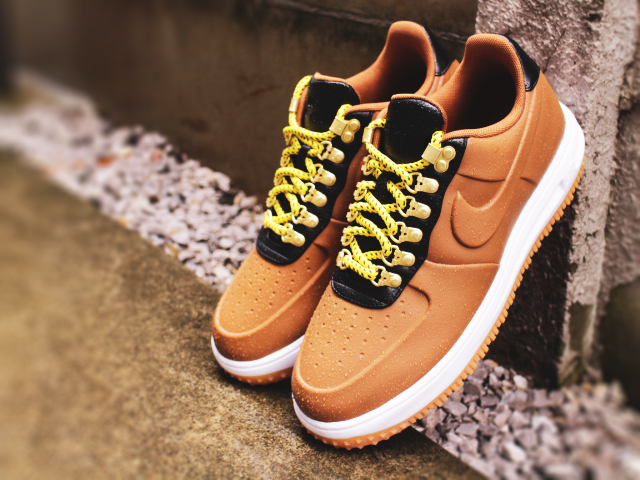 LUNAR FORCE 1 DUCKBOOT LOW “BROWN” - 01