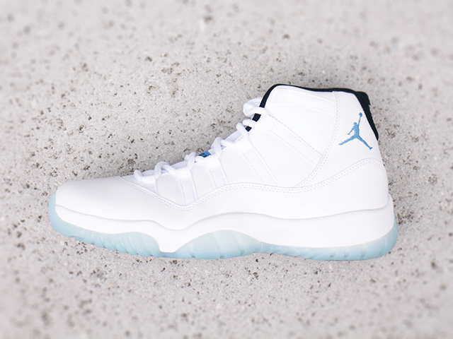 AIR JORDAN 11 RETRO”LEGEND BLUE” - 02