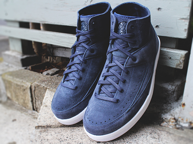 AIR JORDAN 2 RETRO DECON “NAVY SUEDE” - 01