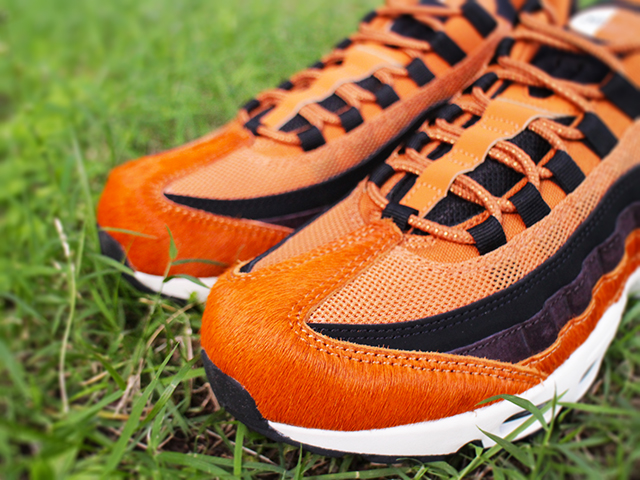 WMNS AIR MAX 95 LX “EMBOSSED FUR/PONY HAIR” - 03