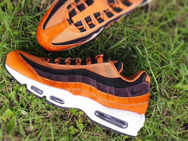 WMNS AIR MAX 95 LX “EMBOSSED FUR/PONY HAIR” - 02