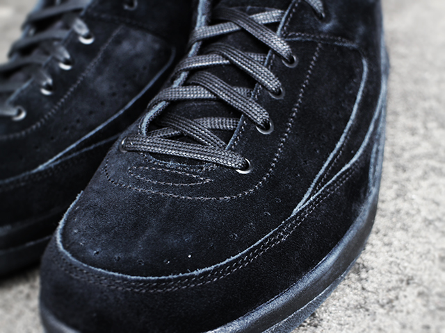 AIR JORDAN 2 RETRO DECON “BLACK SUEDE” - 03