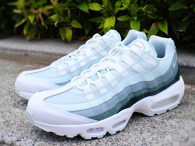 WMNS AIR MAX 95 “BARELY GREY” - 01