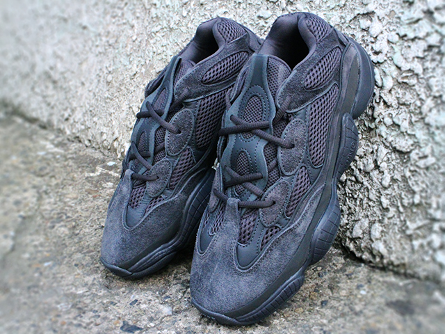 ADIDAS YEEZY 500 “UTILITY BLACK” - 01