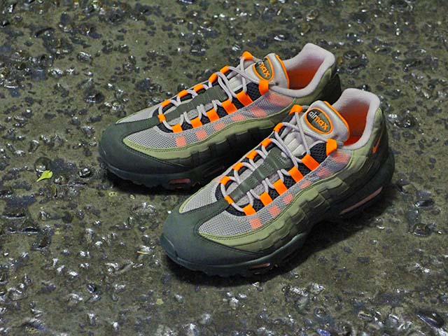 AIR MAX 95 OG “TOTAL ORANGE-NEUTRAL OLIVE” - 01