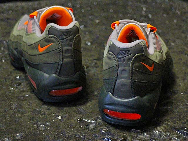 AIR MAX 95 OG “TOTAL ORANGE-NEUTRAL OLIVE” - 04