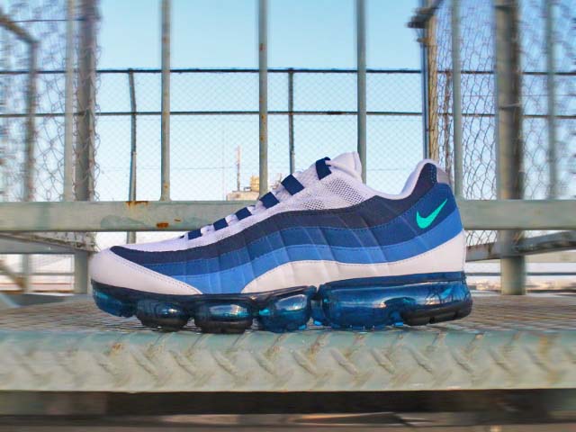 AIR VAPORMAX 95 “BLUE GRADATION” - 02