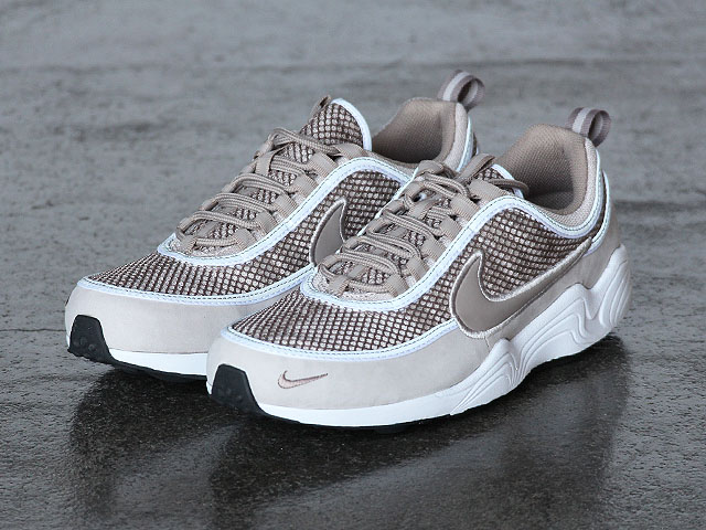 AIR ZOOM SPIRIDON 16 SE “MOON PARTICLE” - 02