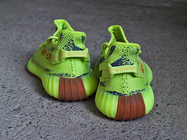 YEEZY BOOST 350 V2 “SEMI FROZEN YELLOW” - 05