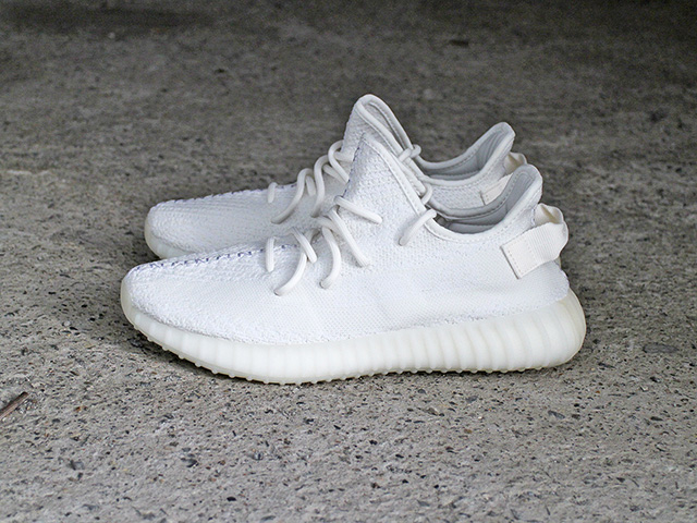 YEEZY BOOST 350 V2 “TRIPLE WHITE” - 02