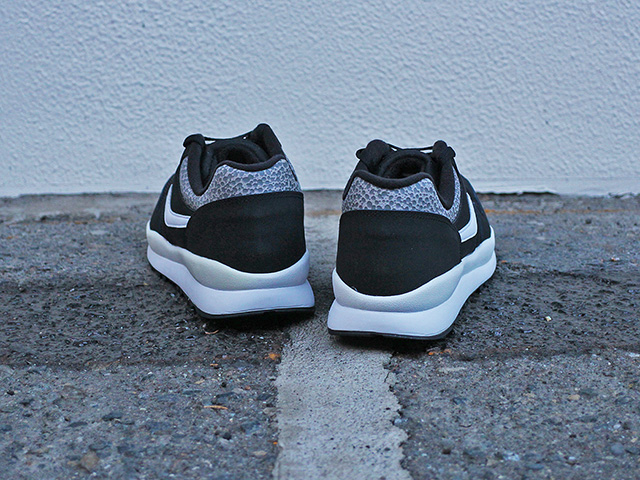 AIR SAFARI “BLACK/WHITE” - 04