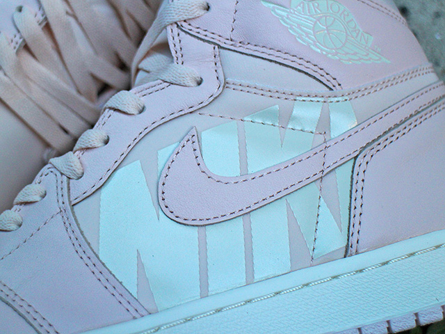 AIR JORDAN 1 RETRO HIGH OG “NIKE AIR LOGO” GUAVA ICE - 04