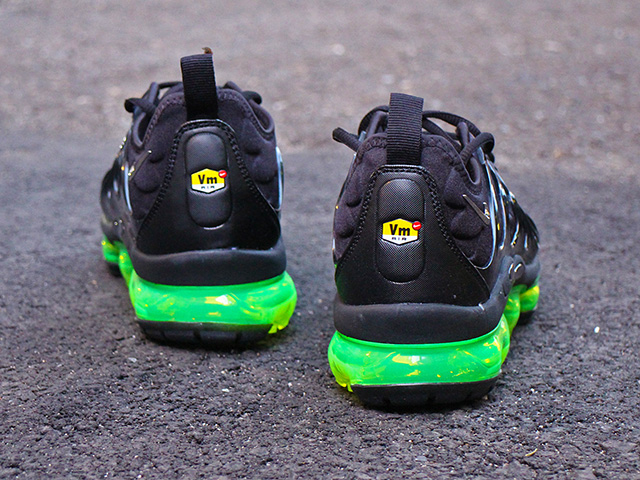 AIR VAPORMAX PLUS “BLACK/VOLT” - 05