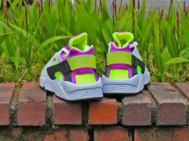 AIR HUARACHE RUN 91 QS “NEON YELLOW” - 03