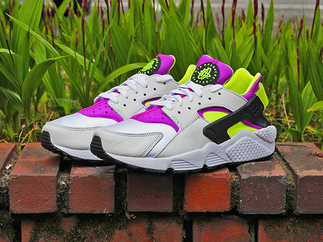 AIR HUARACHE RUN 91 QS “NEON YELLOW” - 02